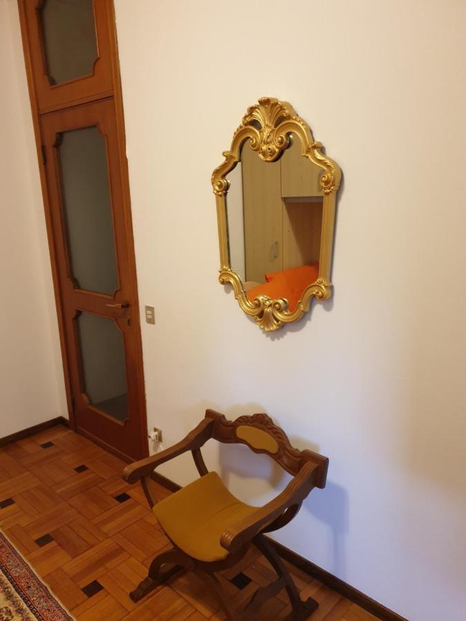 Appartement Tranquillità e cordialità a 30 minuti da MIlano à Busto Arsizio Extérieur photo